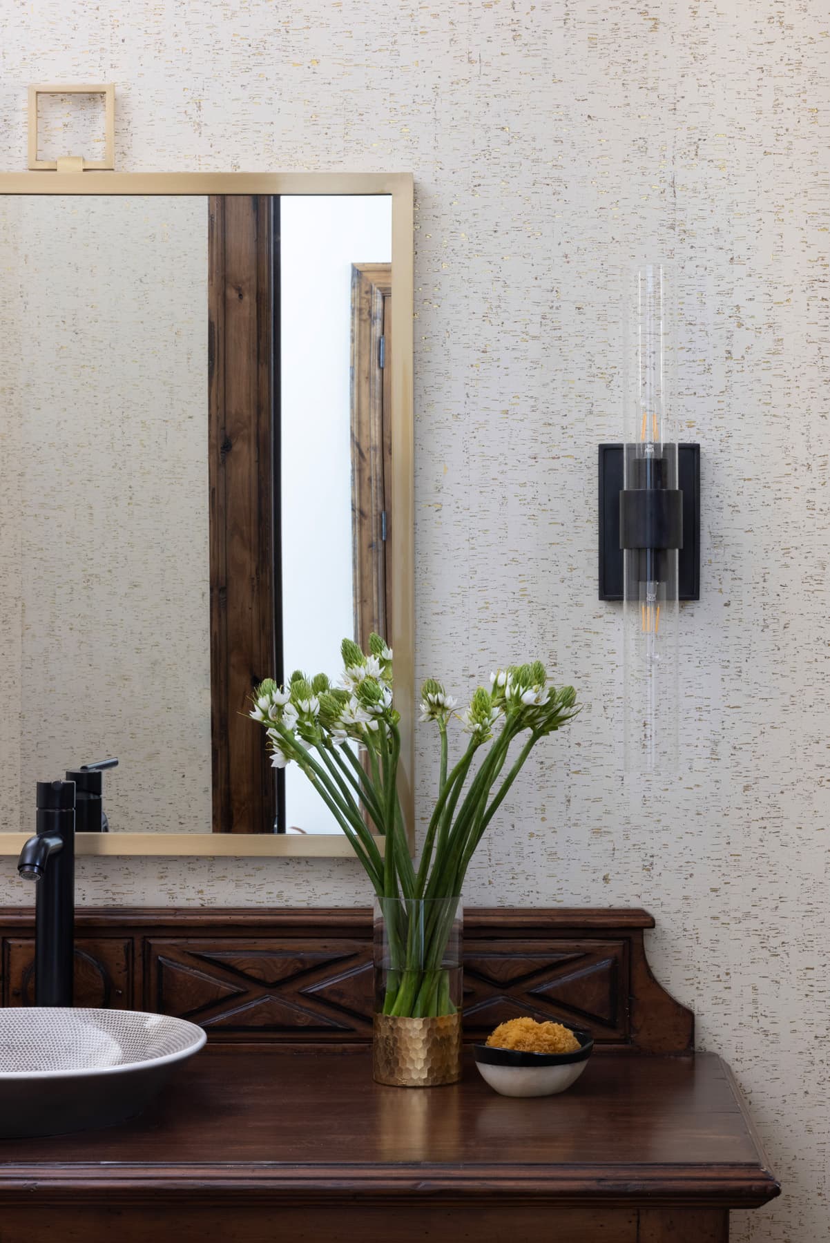 Beautiful Stonework and rustic details make the Light and Bright Interior Design Project by Nida Risto Interiors in Jackson Wyoming spectacular interior design. 