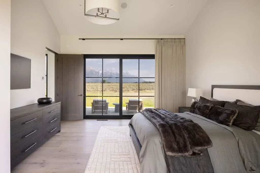 Mountain-Home-Wyoming-Nida-Risto