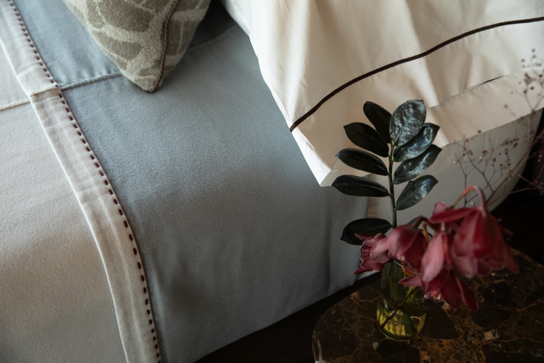 Nida Risto Interior Design in Jackson Hole designed a rustic elegance in the River Bend Project in Snake River Sporting Club in Jackson Wyoming.