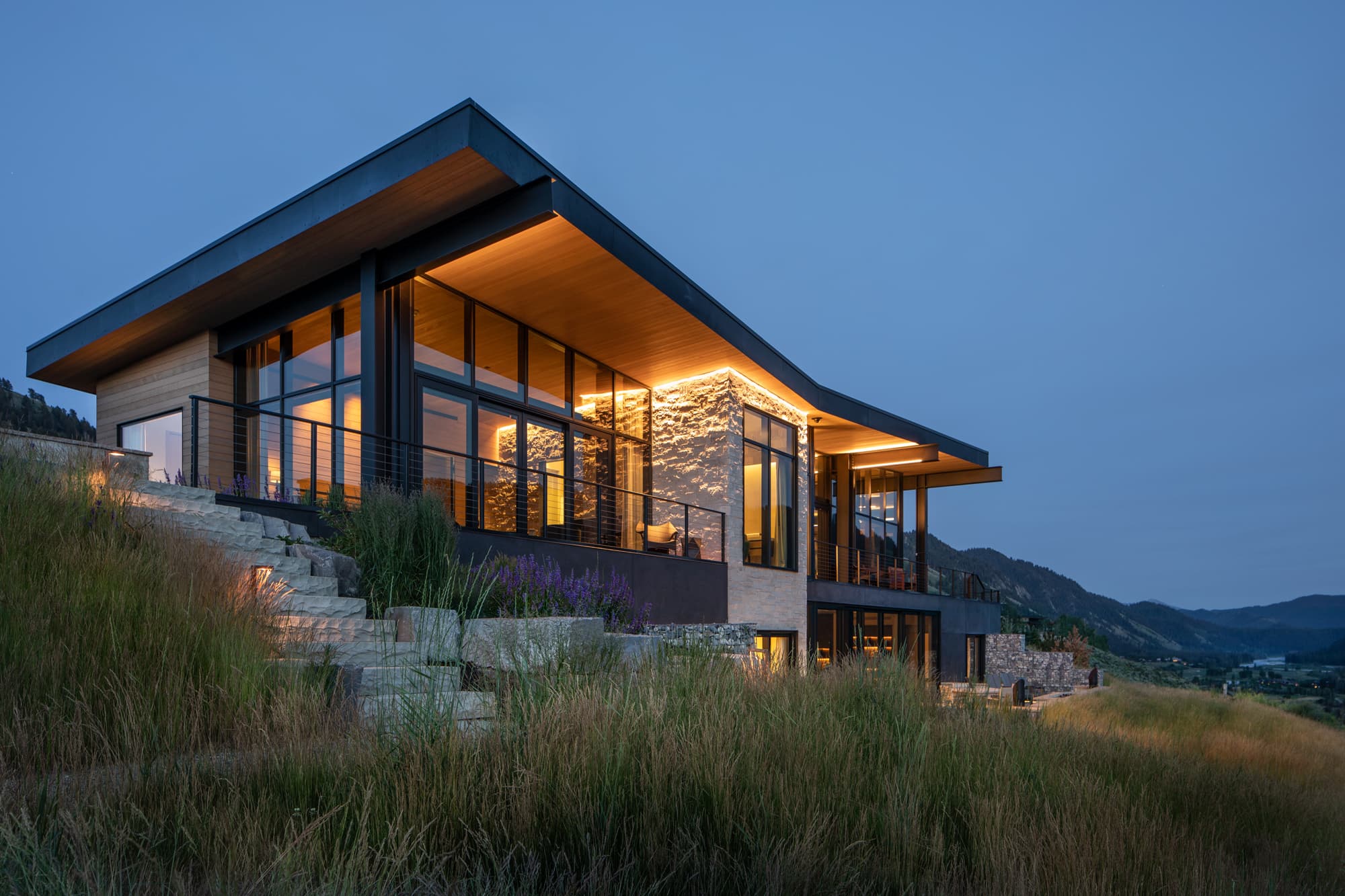Nida Risto Interior Design in Jackson Hole designed a rustic elegance in the River Bend Project in Snake River Sporting Club in Jackson Wyoming.