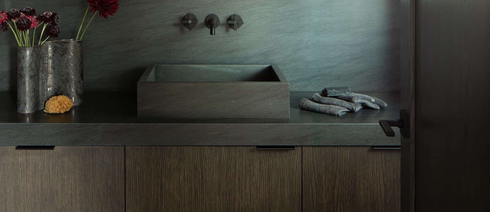 Bathroom countertop interior design